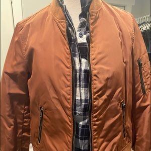 Brown / rusty jacket